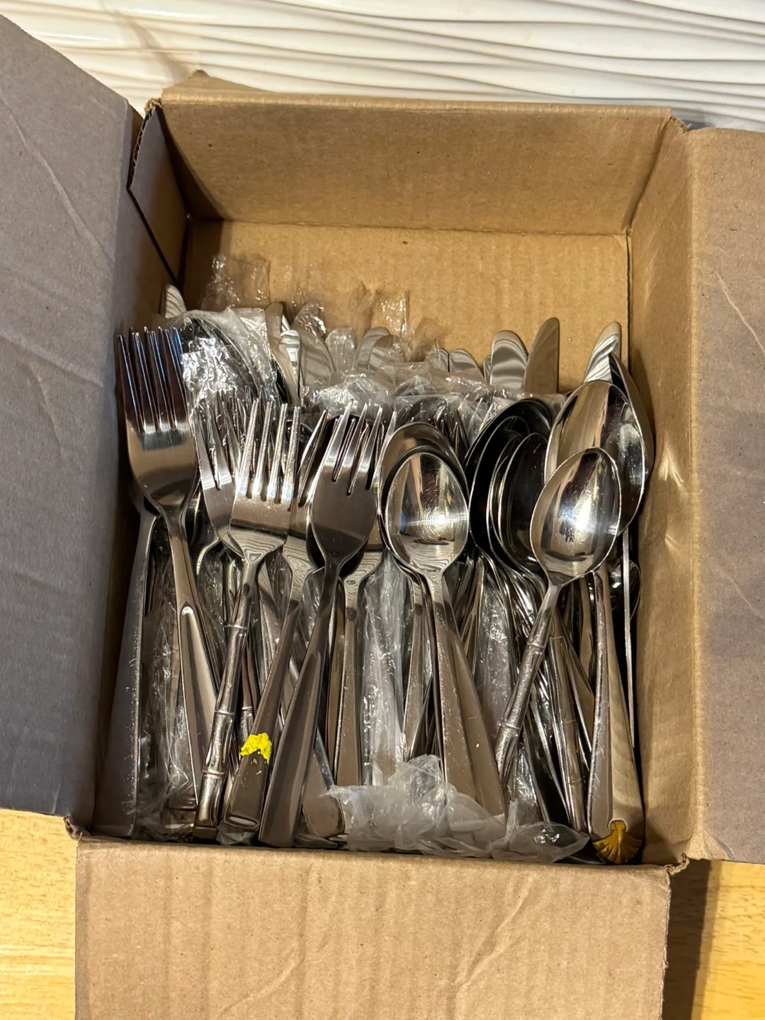 Stainless Steel Forks Spoons & knives image indicator(2)