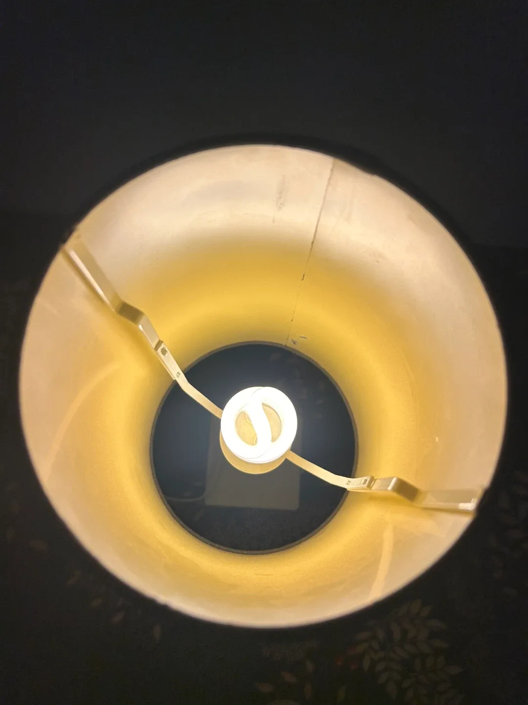 Modern Black & Gold Patterned Table Lamp image indicator(3)