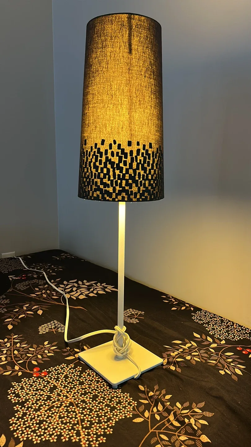 Modern Black & Gold Patterned Table Lamp image indicator(2)