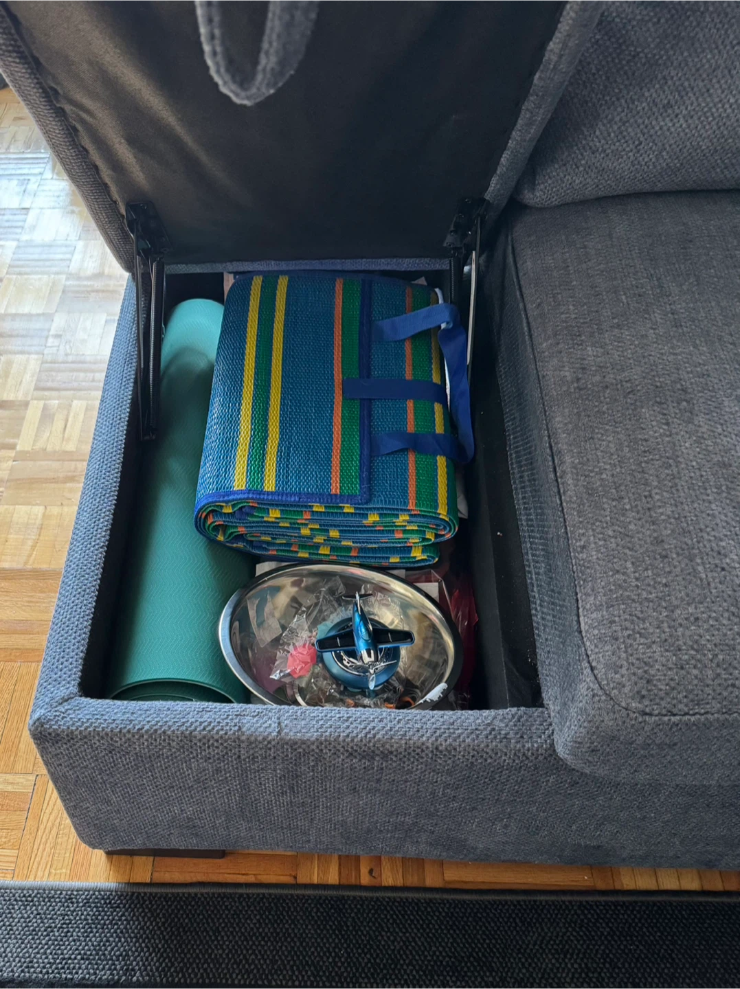 Grey Sectional Sofa with Pull-Out Bed and storage - photo 5