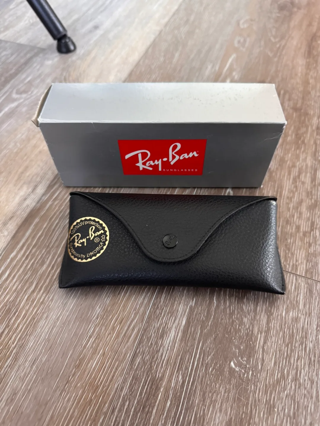 Ray-Ban copper frame sunglasses with original case image indicator(3)