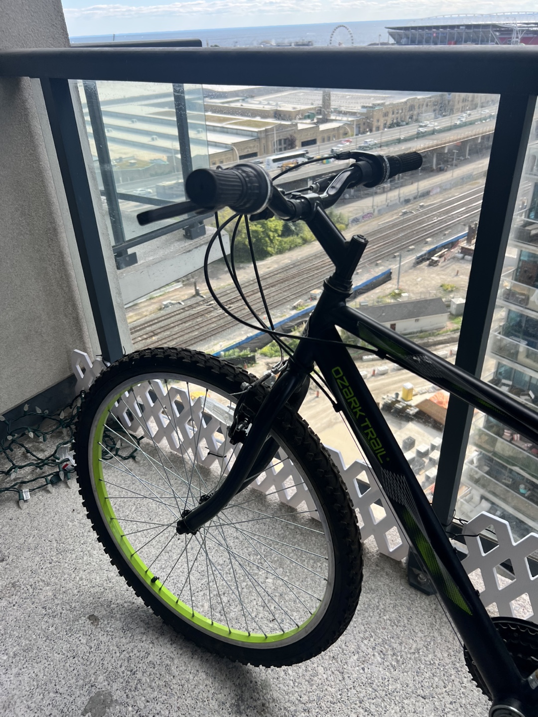 Ozark Trail Mountain Bike - Black & Green - photo 3