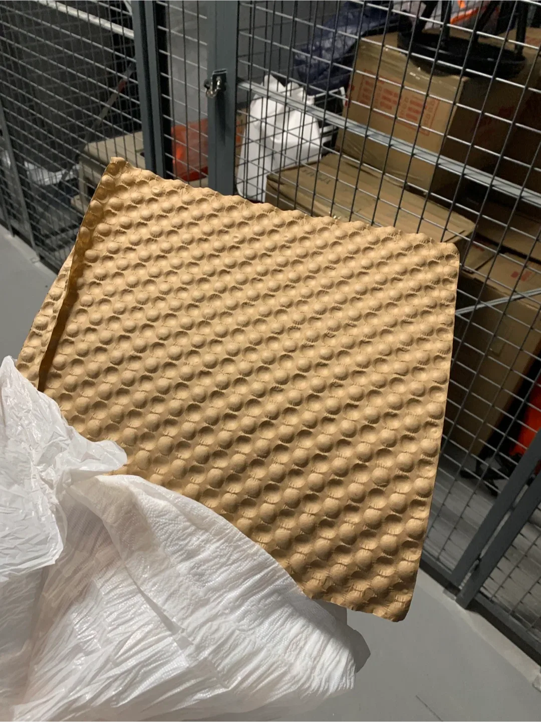 Paper bubble wrap thumbnail