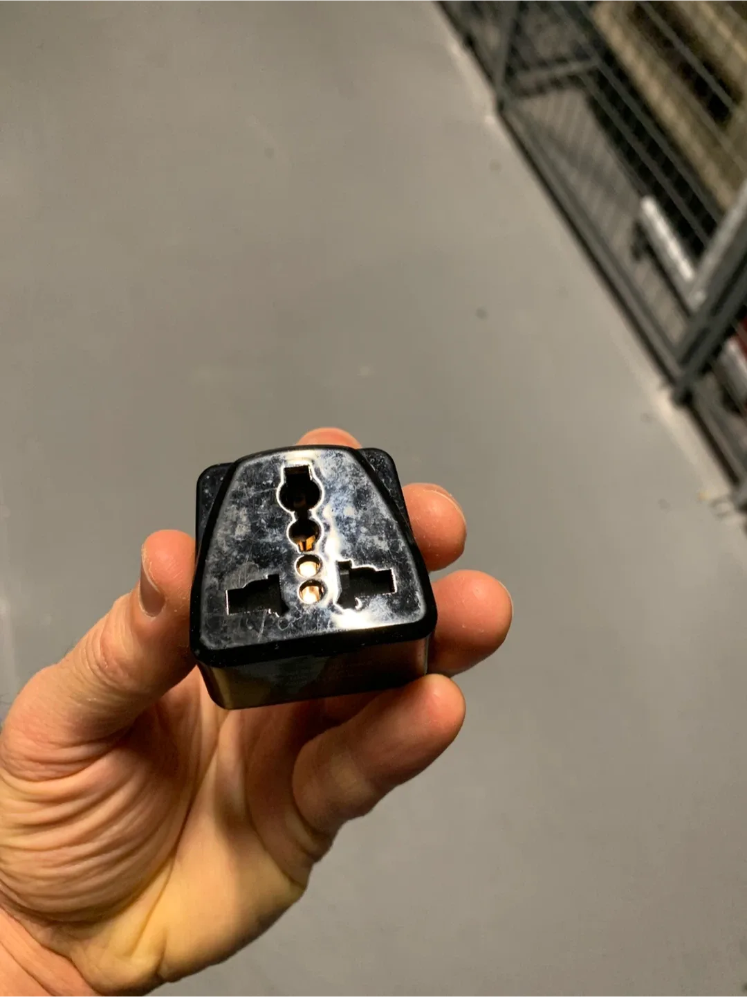 Insignia NS-TPLUGNA Travel Adapter thumbnail