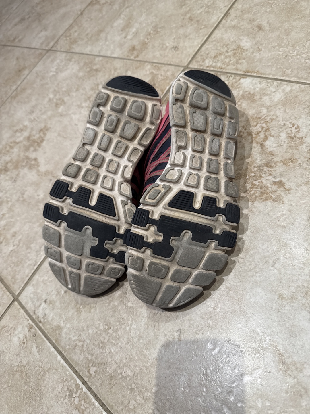 Reebok Running Shoes - Women's Size 9 - photo 2