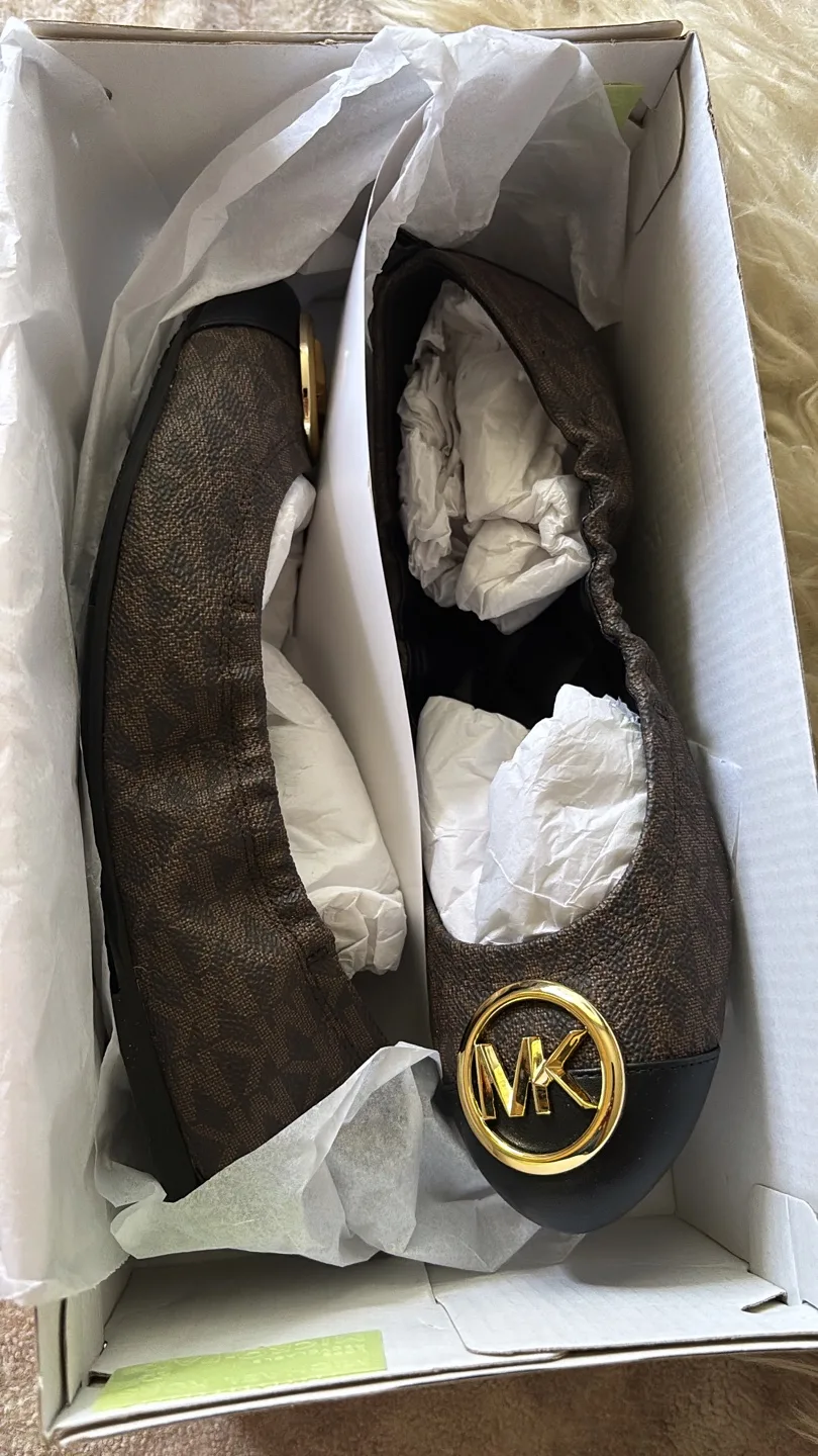 Michael Kors Carmen Ballet Flats - Size 6.5M image indicator(2)