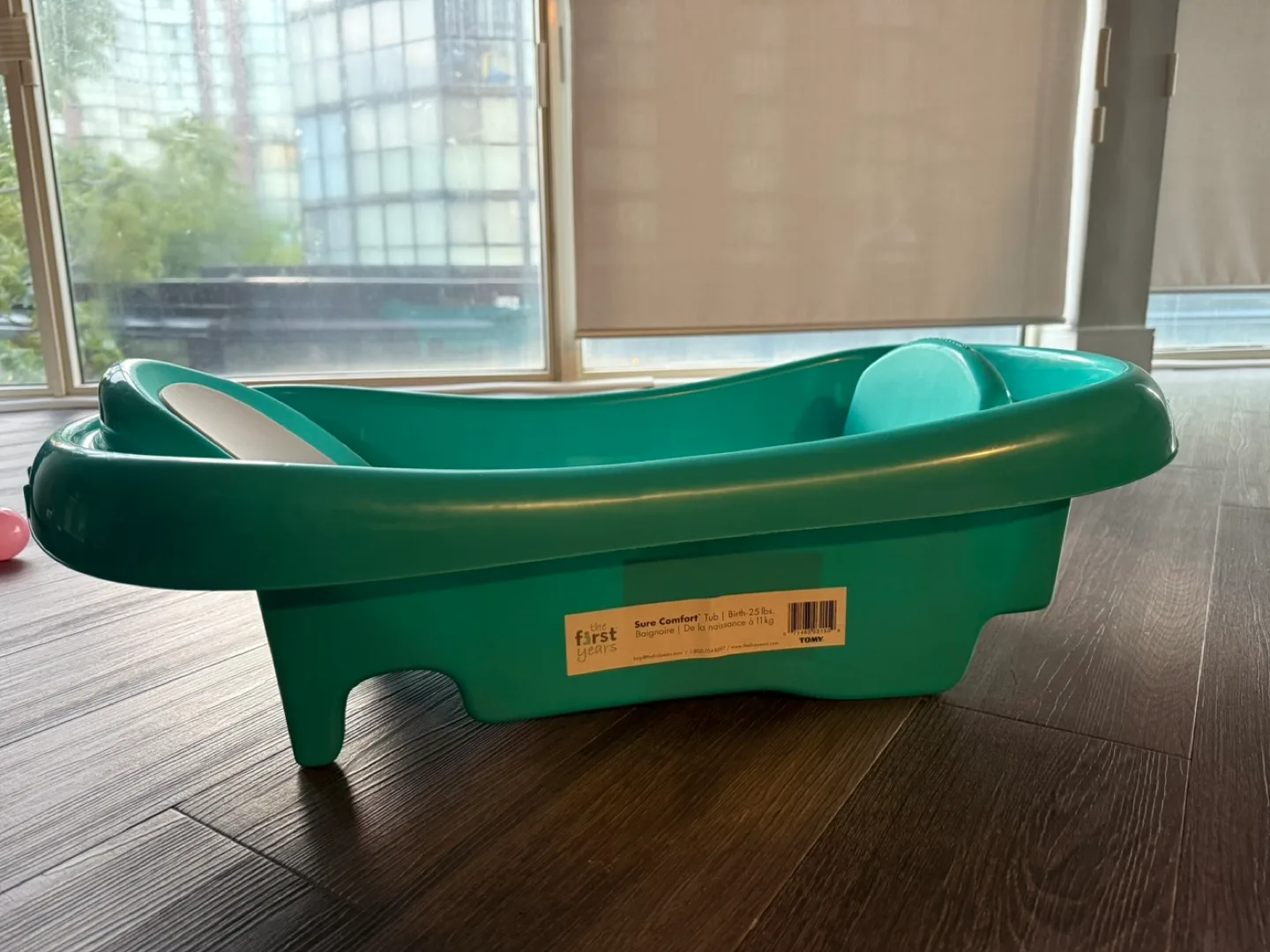 The First Years Sure Comfort Infant Tub image indicator(2)