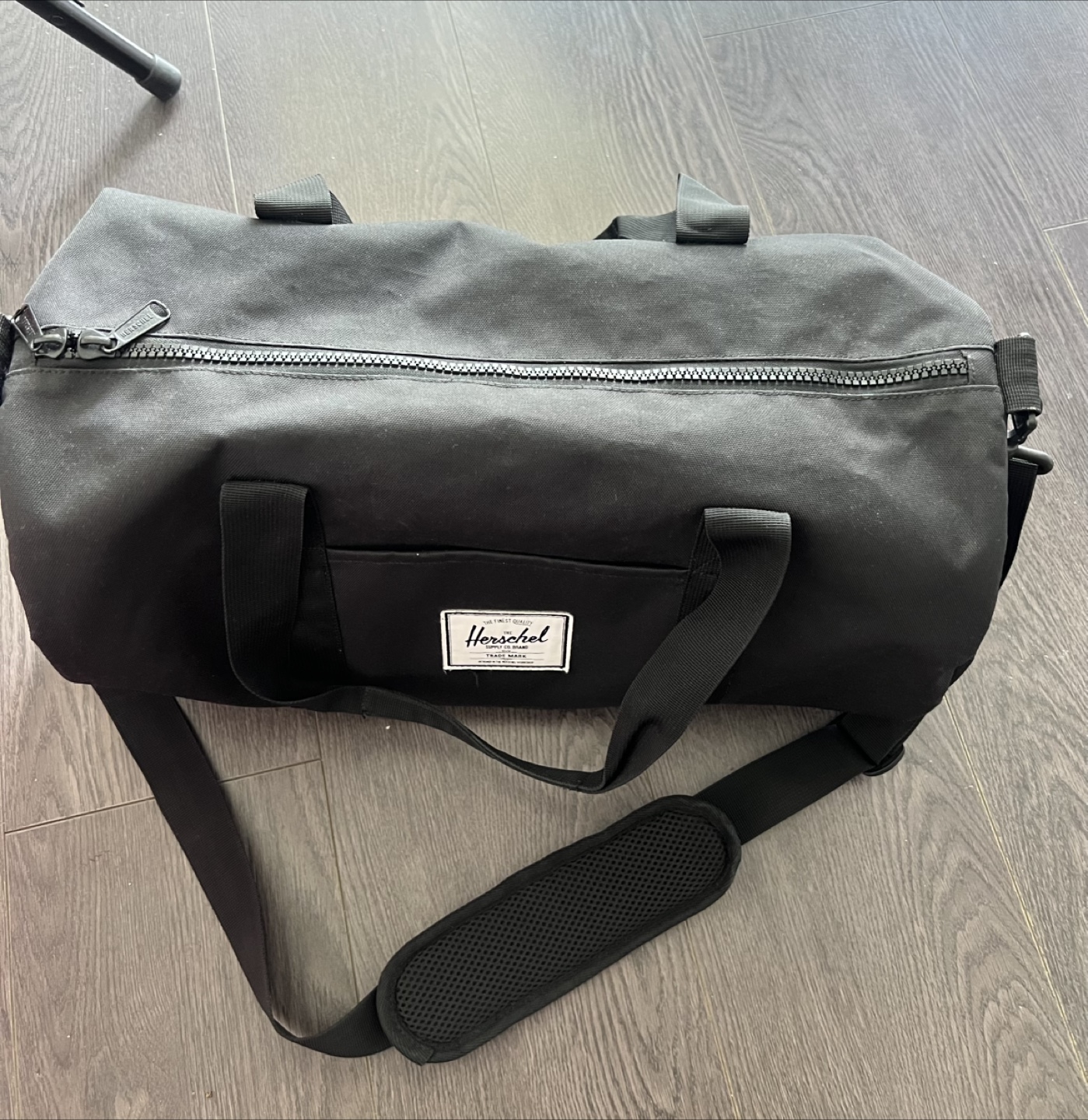 Herschel Black Duffle Bag - photo 2