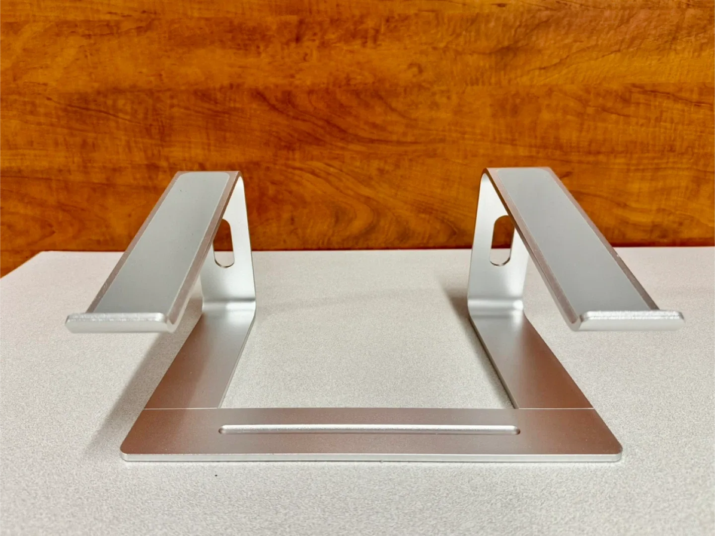 Metal Laptop Stand image indicator(2)