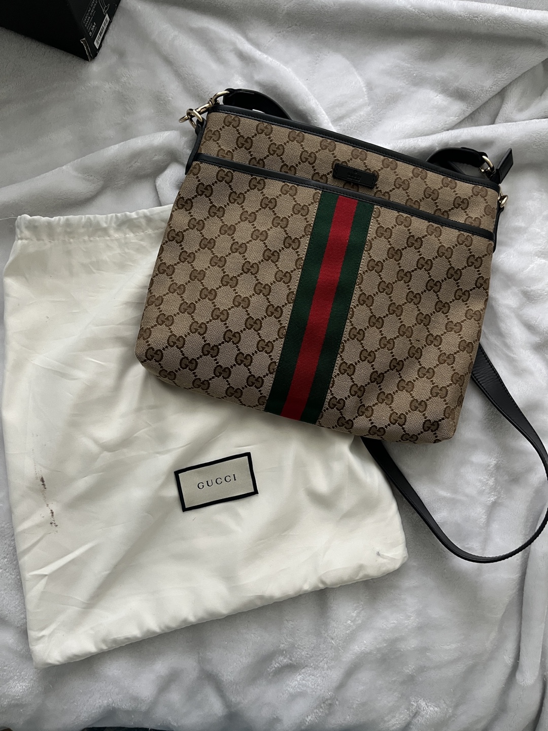 Gucci Ophidia GG Supreme Messenger Bag – Authentic