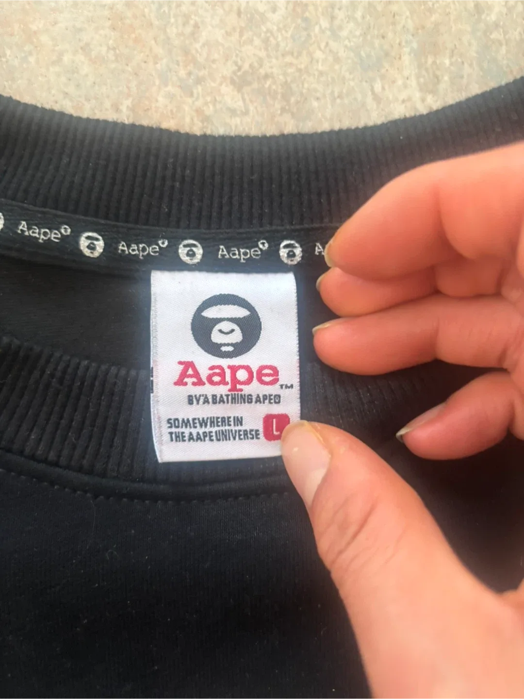 Aape by A Bathing Ape Crewneck - Size L image indicator(2)