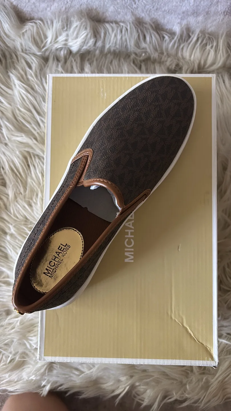 Michael Kors Teddi Slip On, Size 6.5M, Brown/Luggage