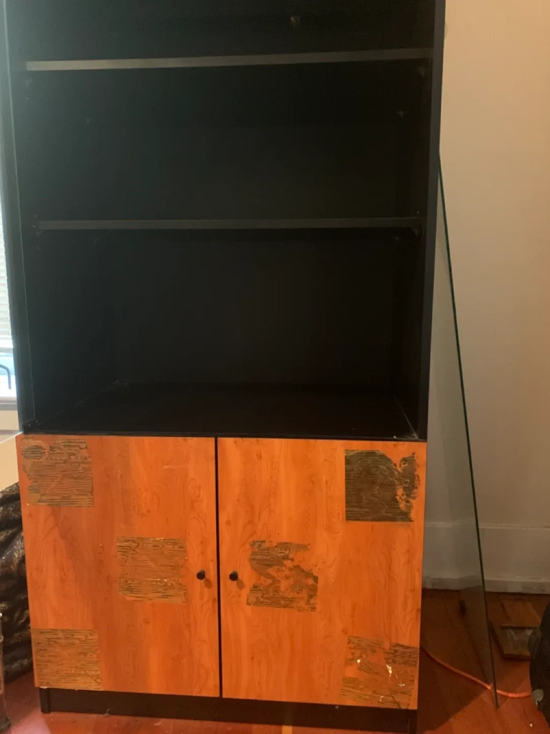 Black and tan display cabinet image indicator(2)