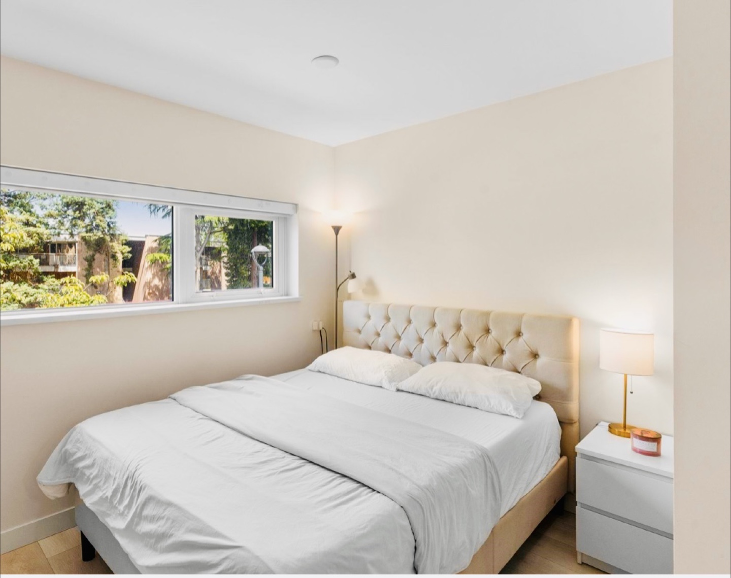 Beige Tufted Queen Bed Frame - photo 4