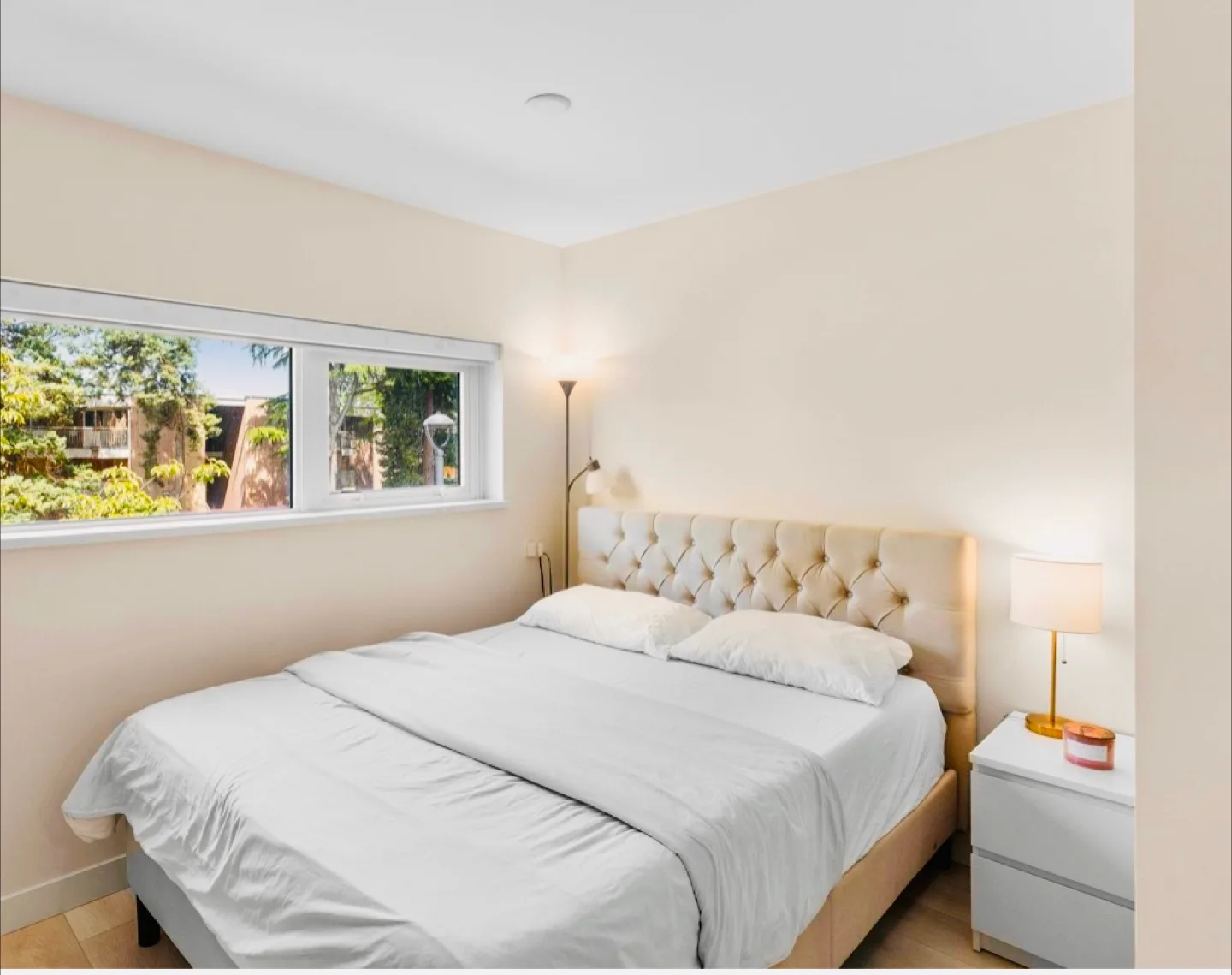 Beige Tufted Queen Bed Frame image indicator(4)