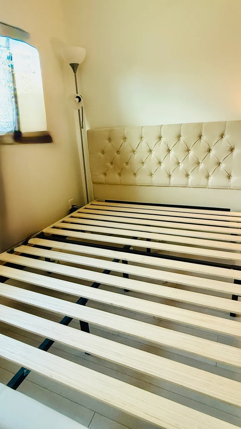 Beige Tufted Queen Bed Frame image indicator(6)