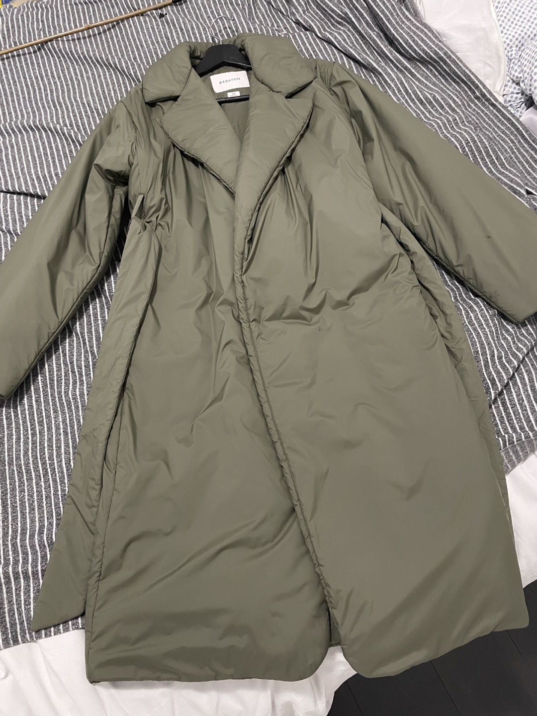 Babaton Fairbanks Puffer Coat - Size 2XS - photo 4