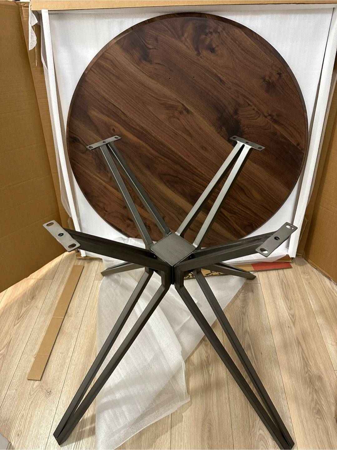 Brand new in box walnut round dining table 39" - photo 3