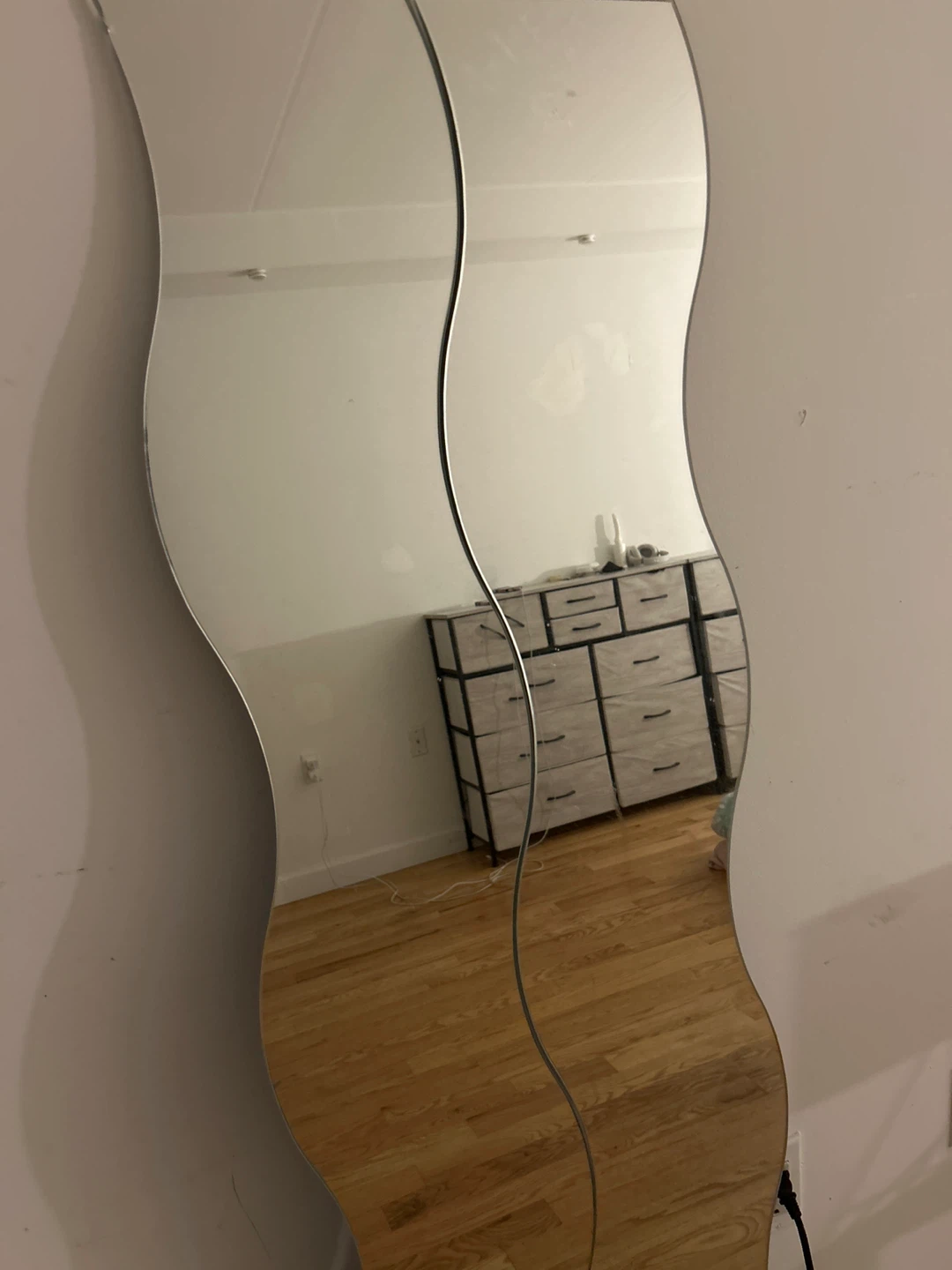 Wavy Mirror