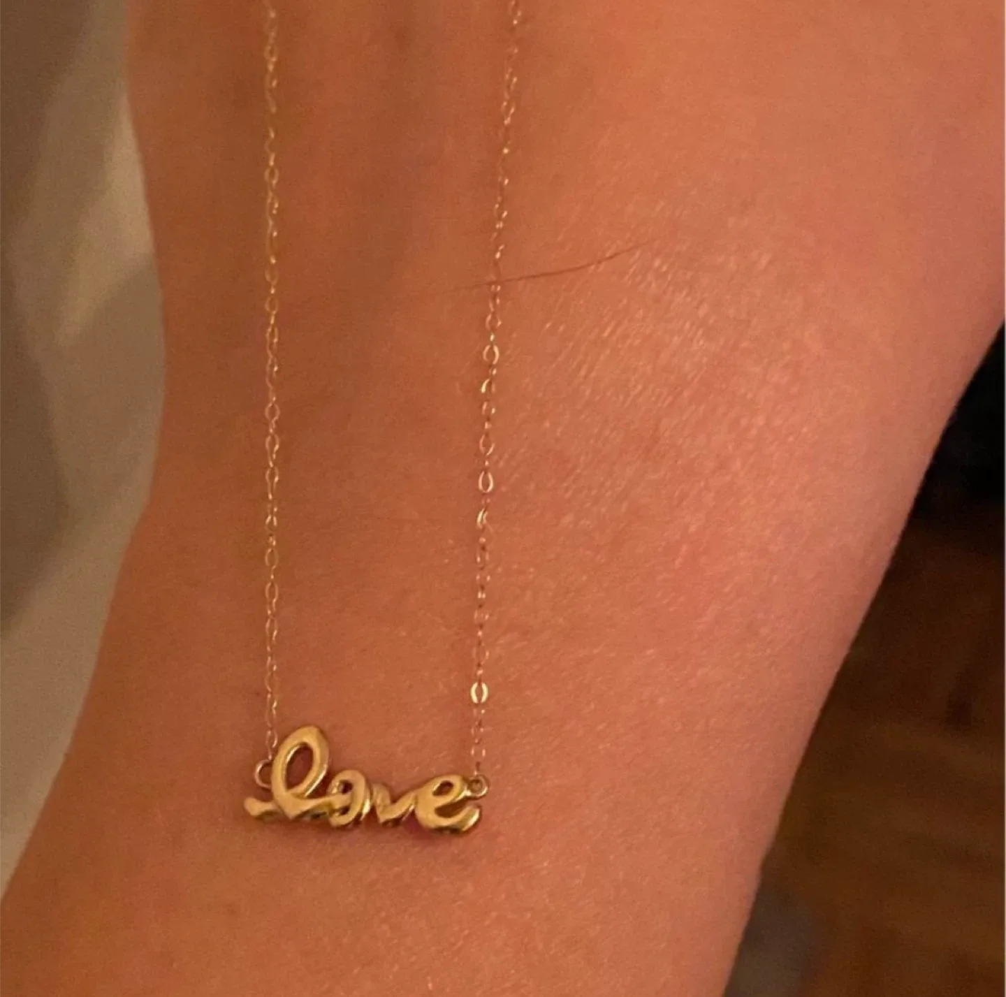 1OK YELLOW GOLD “LOVE” SCRIPT NECKLACE image indicator(2)