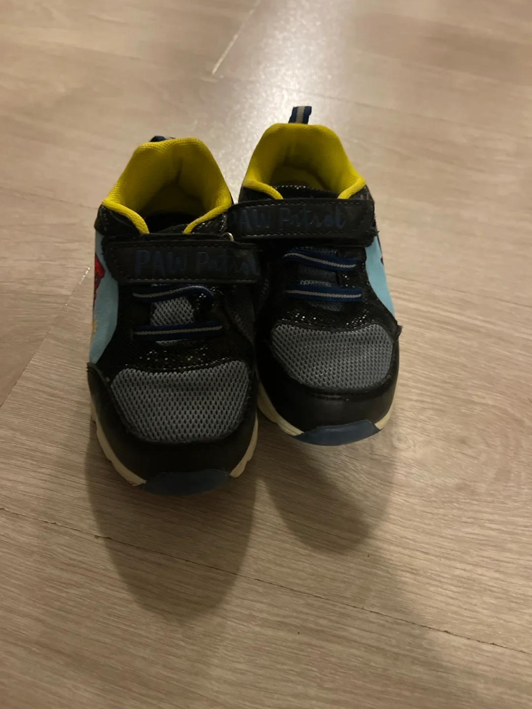 Paw Patrol Sneakers - Size 8 image indicator(2)