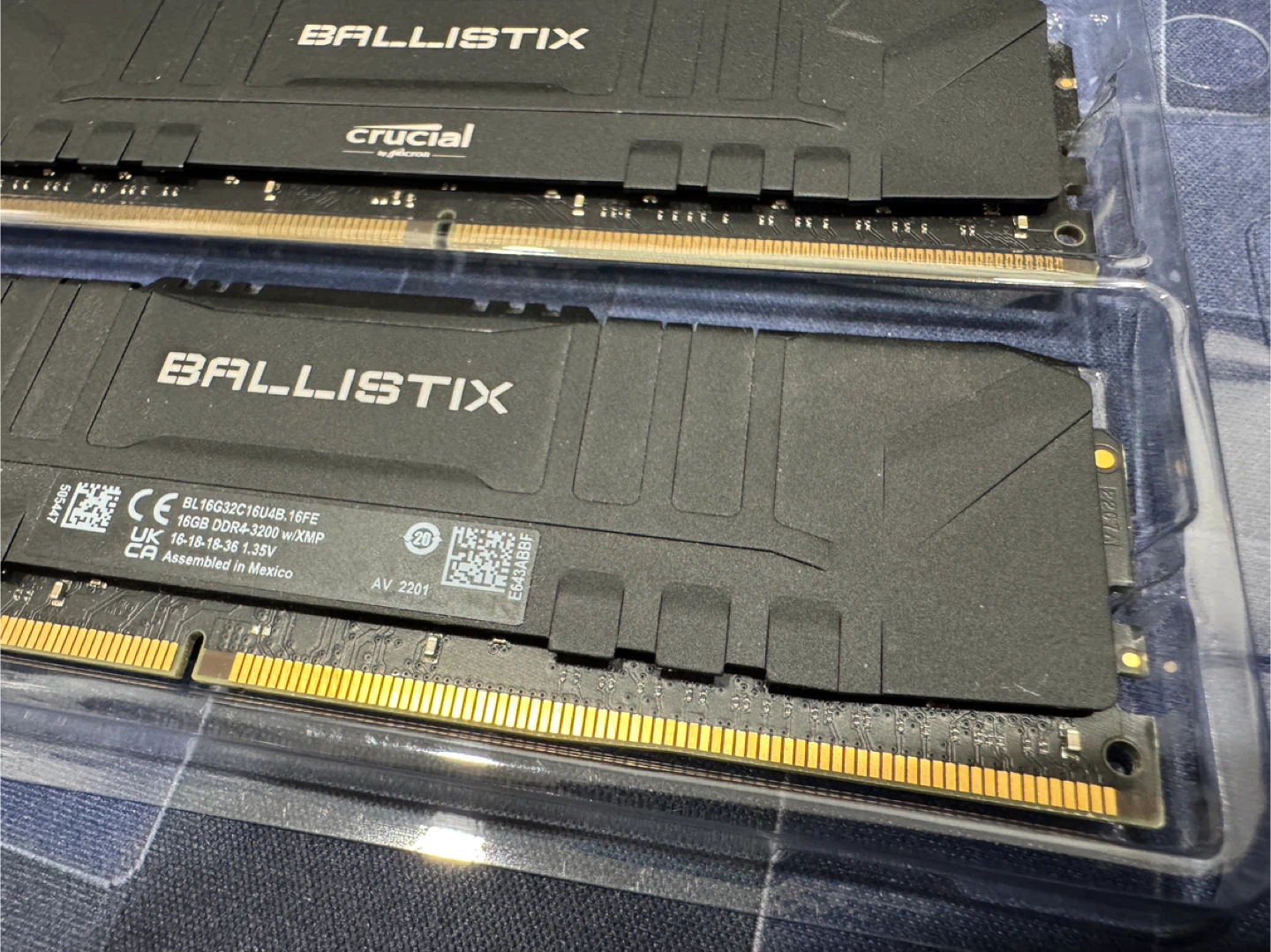 Crucial Ballistix 32GB (2x16GB) DDR4-3200 Gaming Memory - photo 3