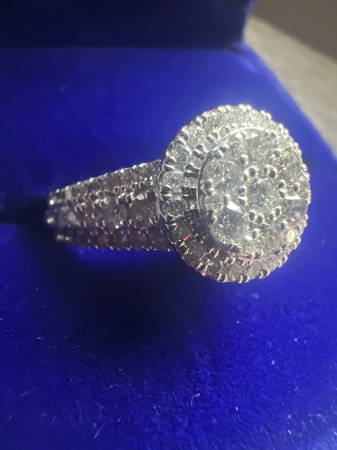 Michael Hill Diamond Ring 10K Gold thumbnail