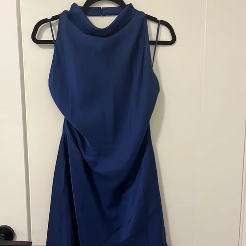 babaton audience satin mini dress | Dresses | Aritzia Babaton Nwt Sz 4 Its made with high audience satin mini dress from
