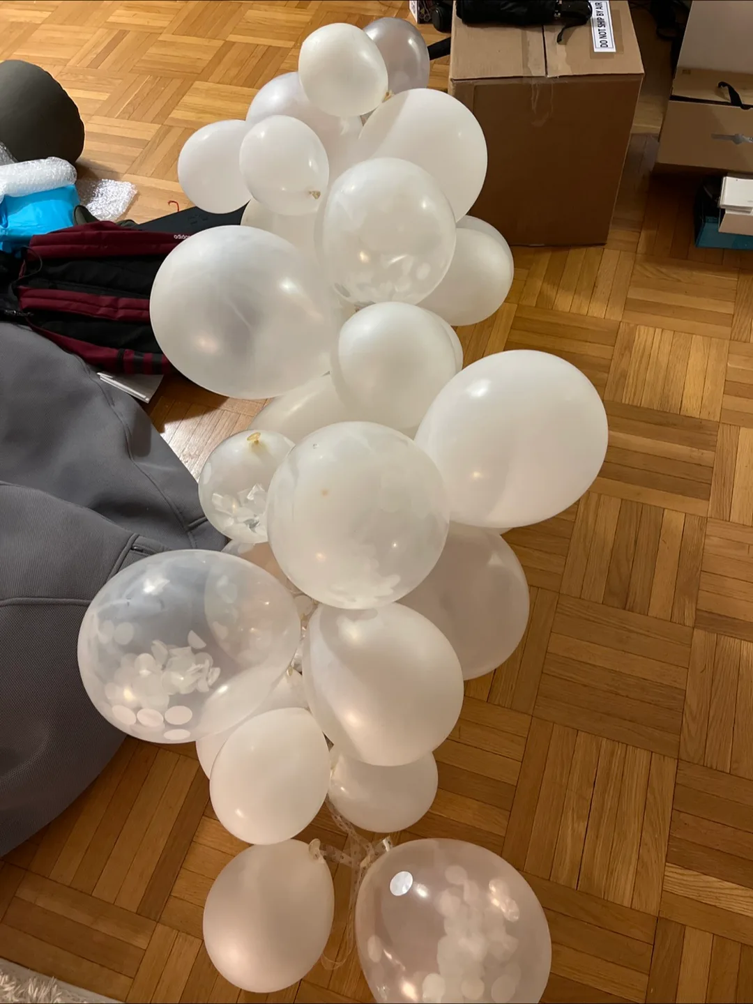 White Balloon Bunch thumbnail