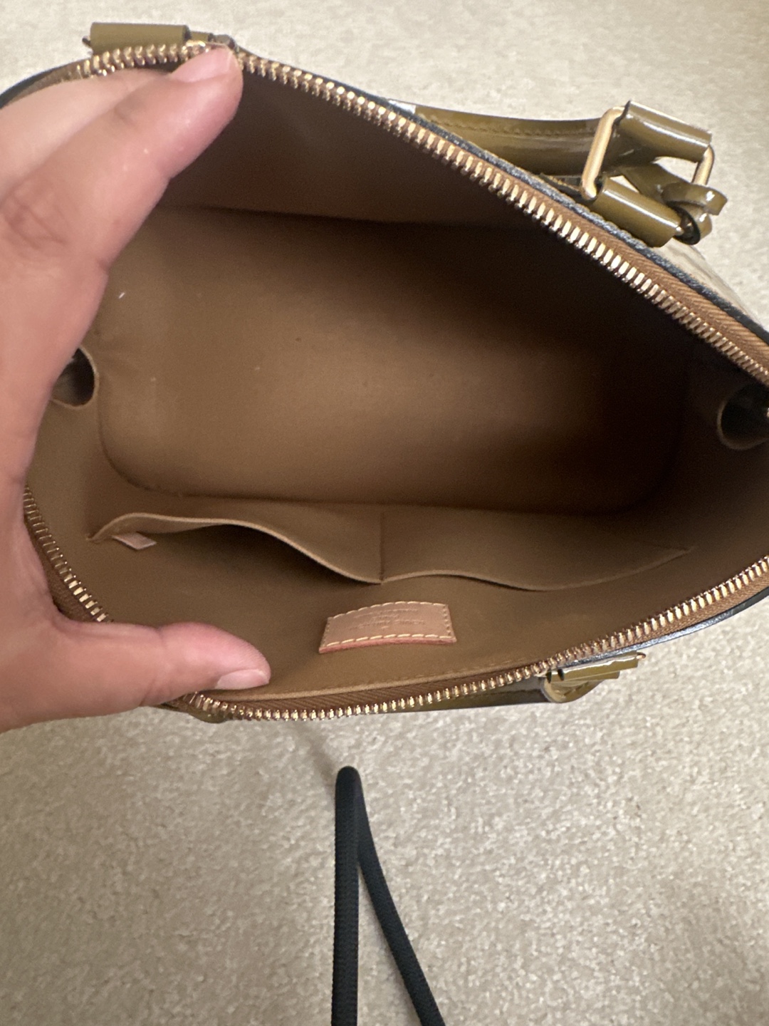 Louis Vuitton Alma PM Olive Green - photo 3