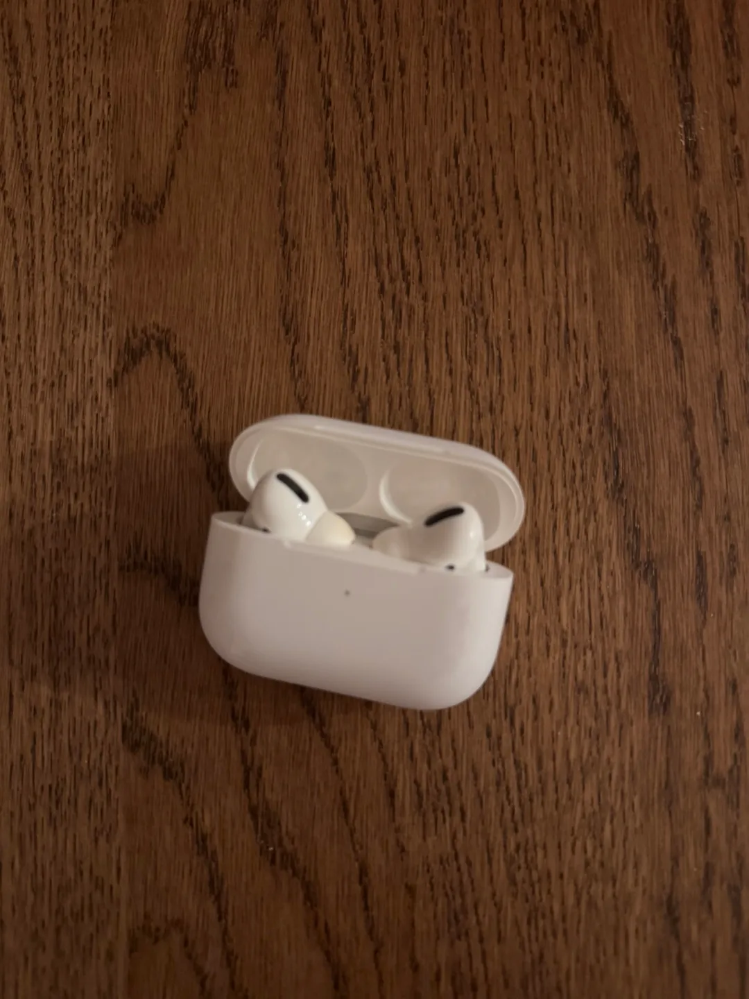 Apple AirPods Pro image indicator(2)