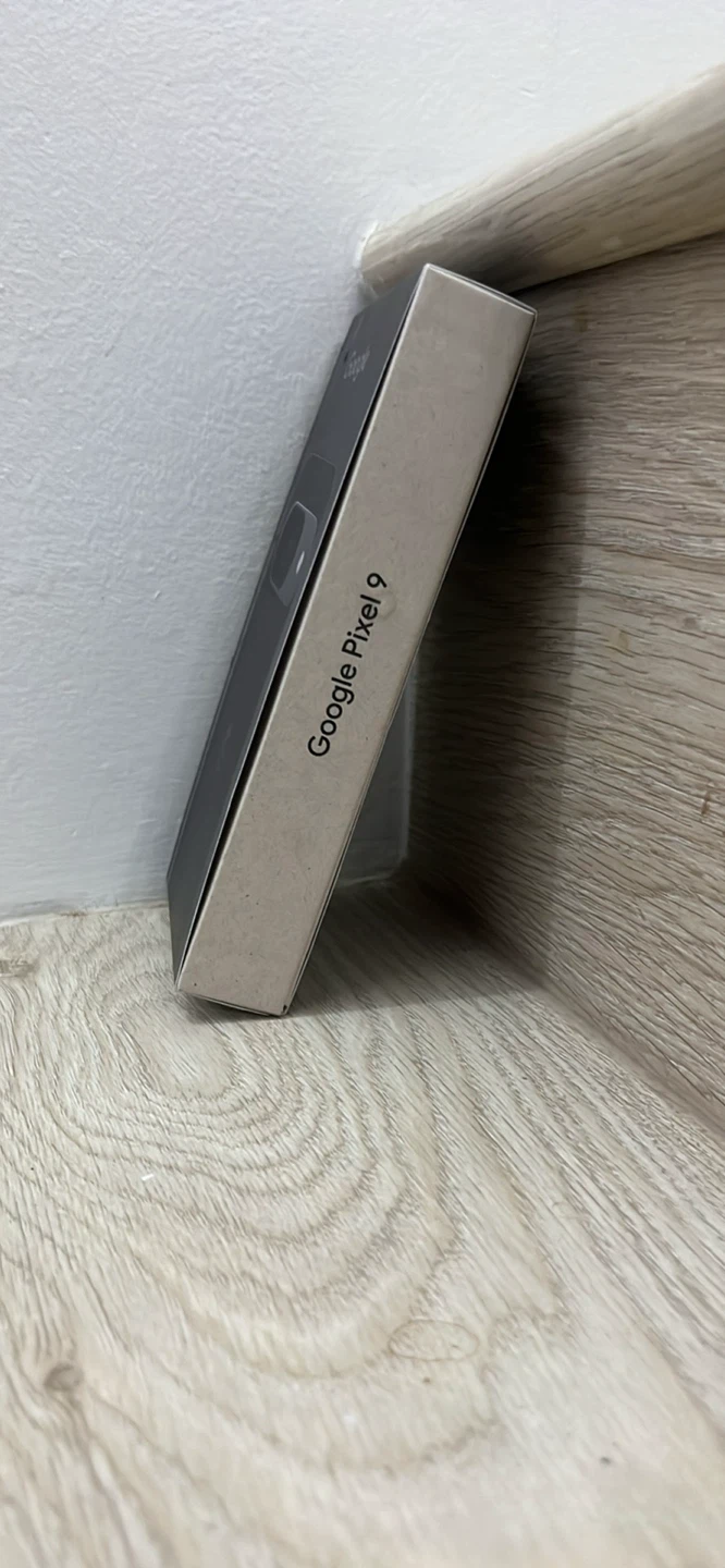 📱 Brand New Google Pixel 9 – 128GB Black (Sealed) - photo 2