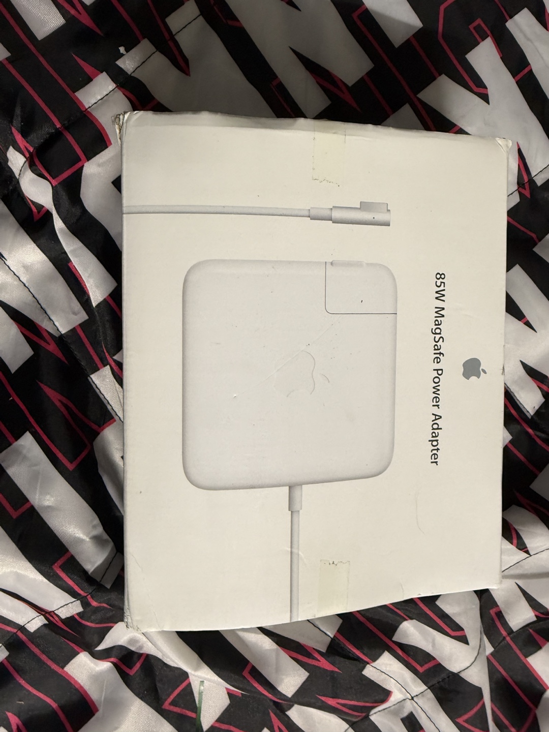 Apple 85W MagSafe Power Adapter