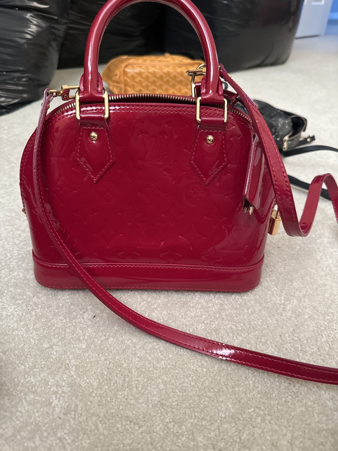 Louis Vuitton Alma BB Vernis