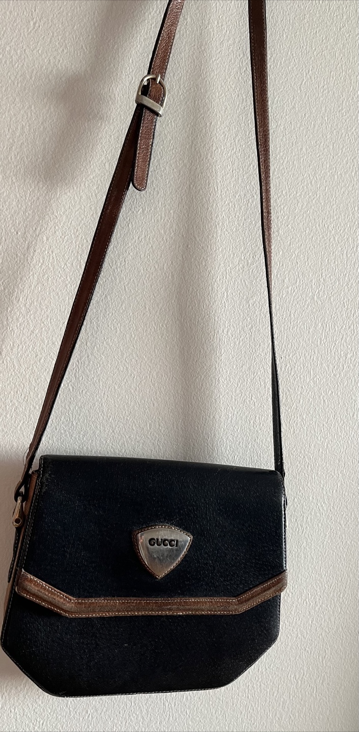 Gucci Vintage Black Leather Shoulder Bag - photo 2