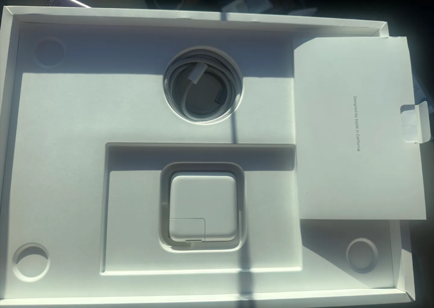 M2 MacBook Air 16/256 100% Battery Health image indicator(3)