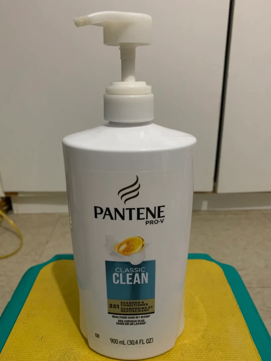 Pantene Pro-V Classic Clean 2in1 Shampoo 900mL thumbnail