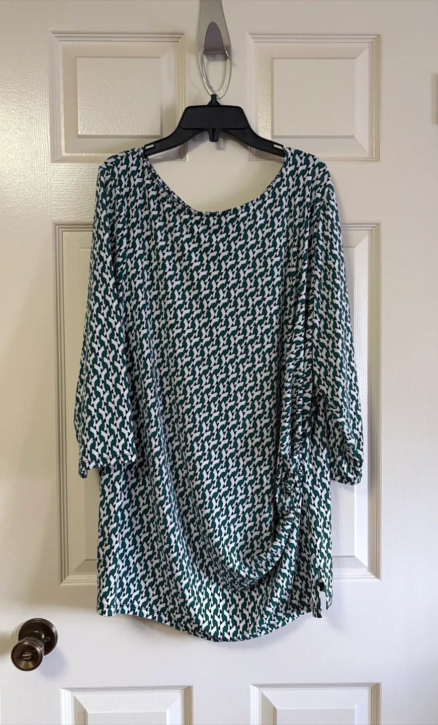 Tahari Women’s Blouse - Green/White/Black - Sz 2X thumbnail