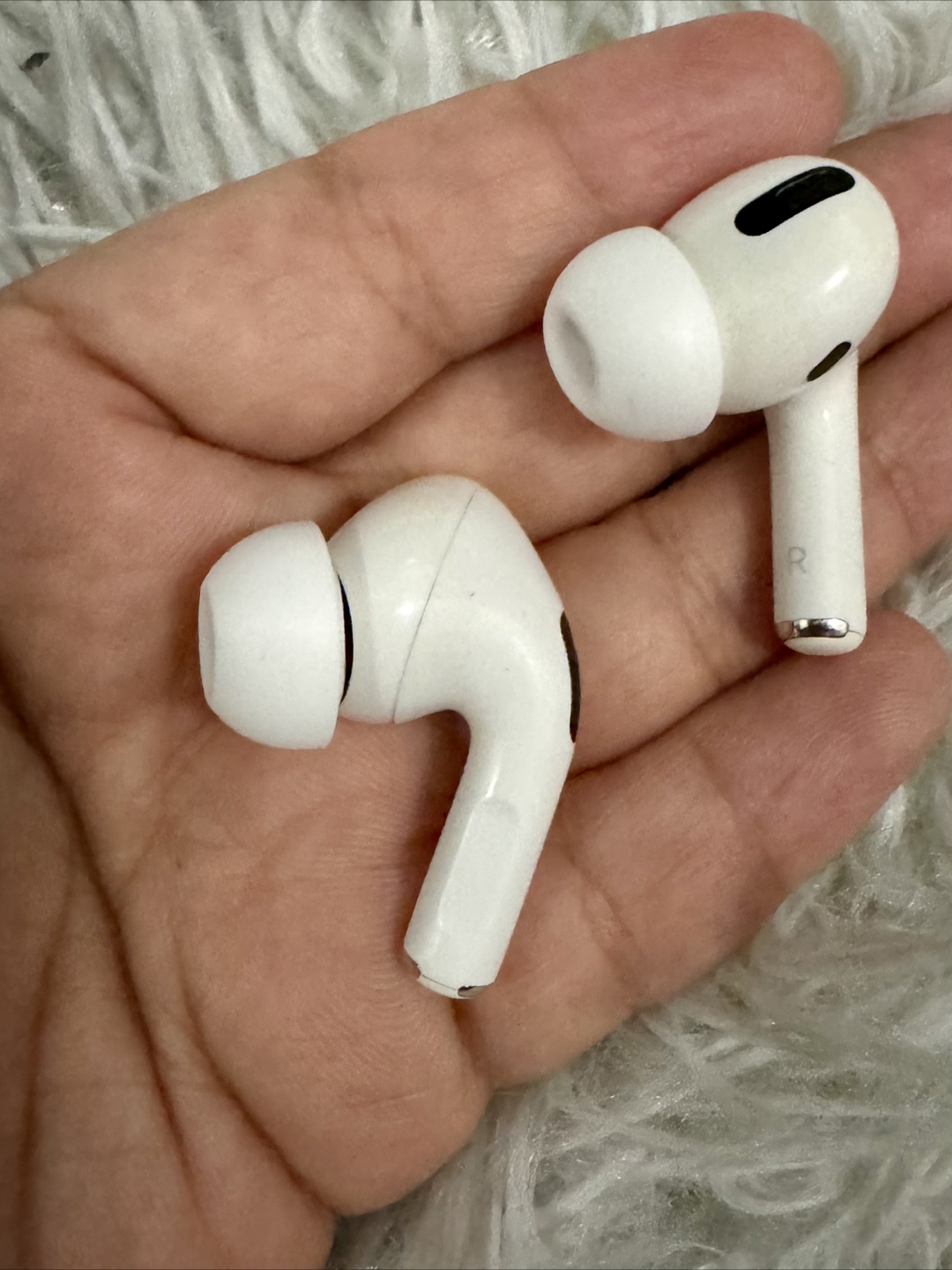Apple AirPods Pro - photo 3