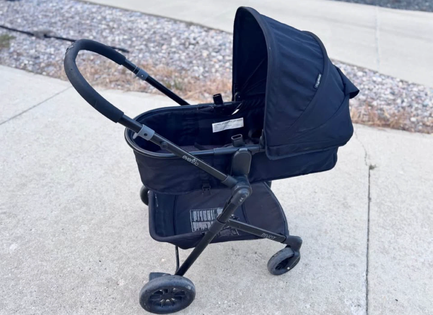Evenflo Pivot Travel System Stroller