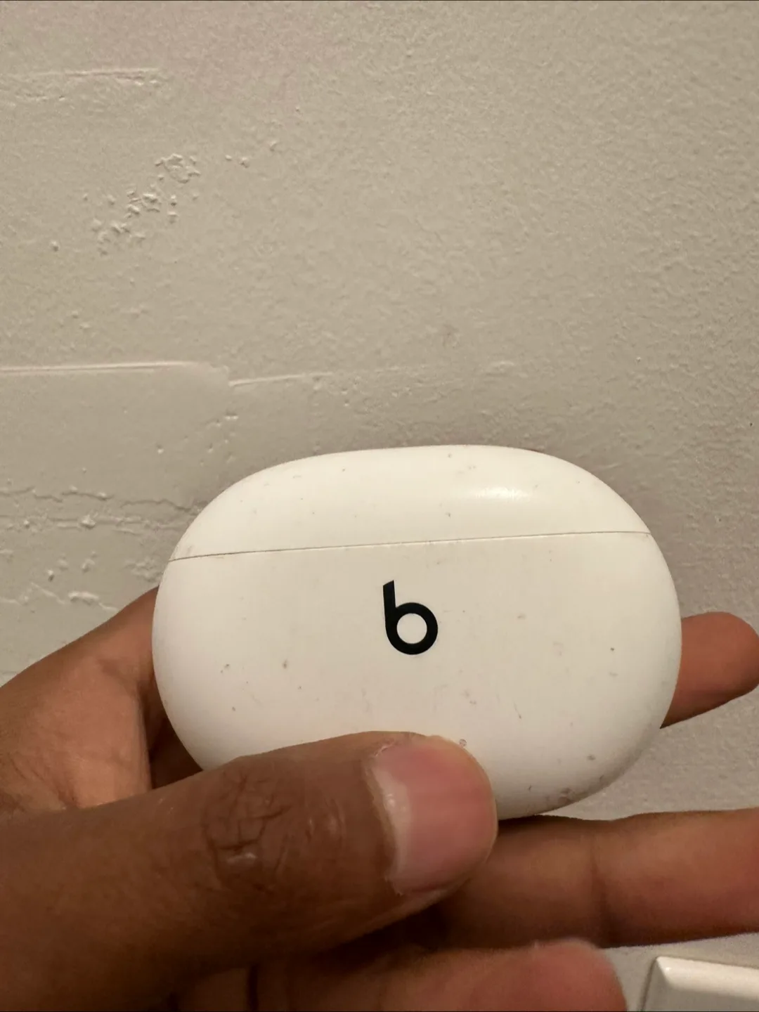 Beats Studio Buds Case - White thumbnail