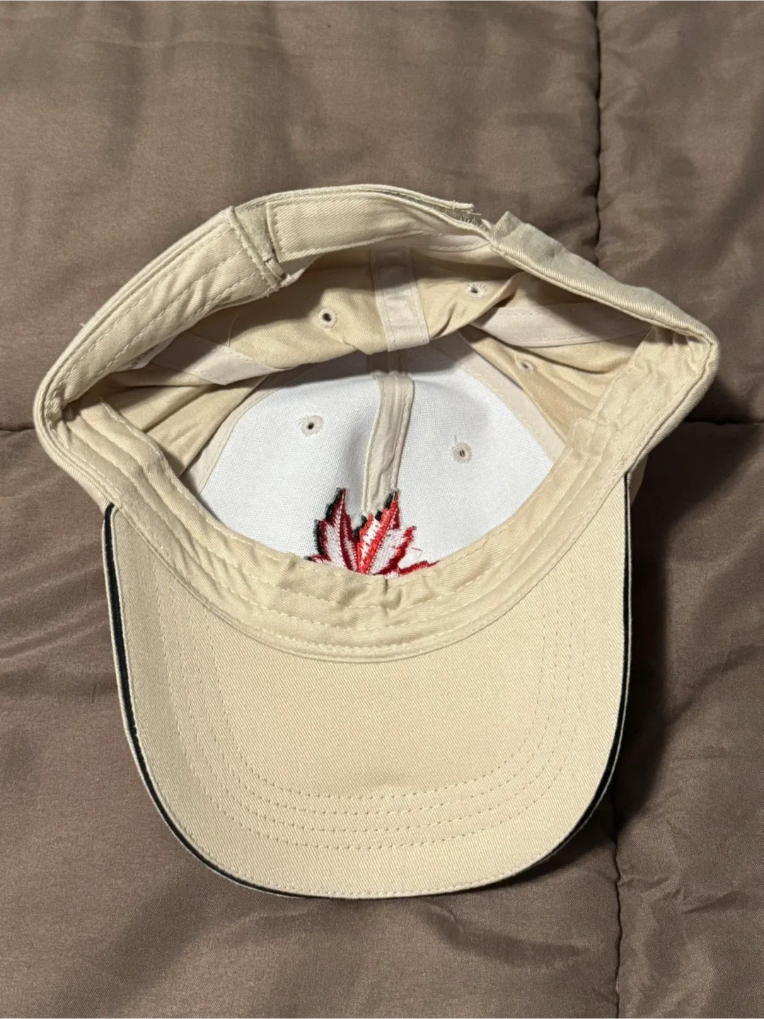 Beige Canadian Maple Leaf Baseball Cap Hat image indicator(4)