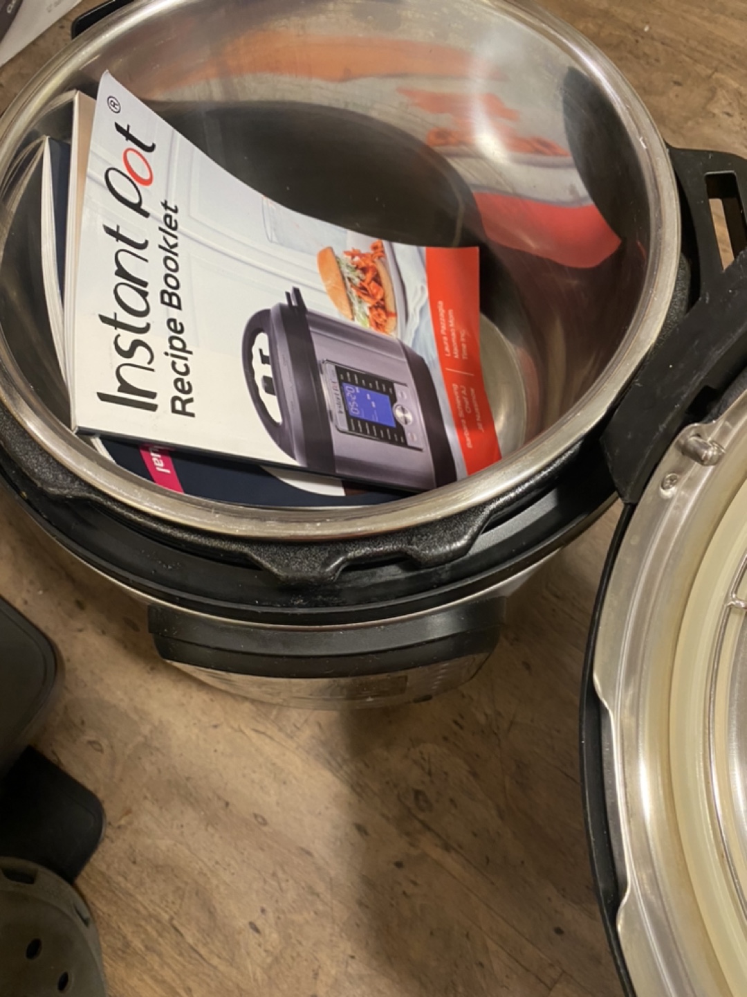 Instant Pot Duo Pressure Cooker - photo 2