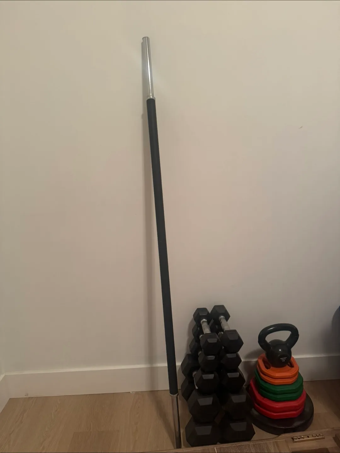 Moving sale - Home Gym Set – Dumbbells, Bar + Plates, Bands image indicator(4)