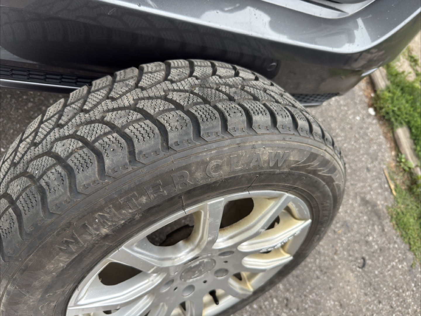 205/60/r16 Winter Tyres like new for sale - photo 2