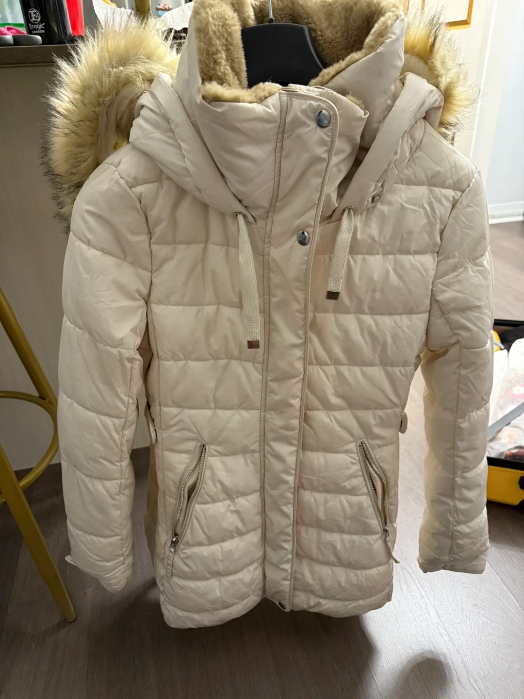 ZARA Puffer Jacket - Cream, Size M image indicator(3)