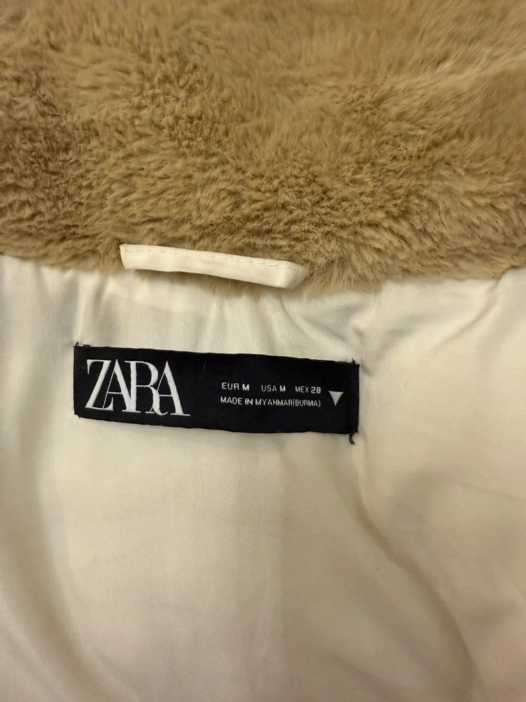 ZARA Puffer Jacket - Cream, Size M