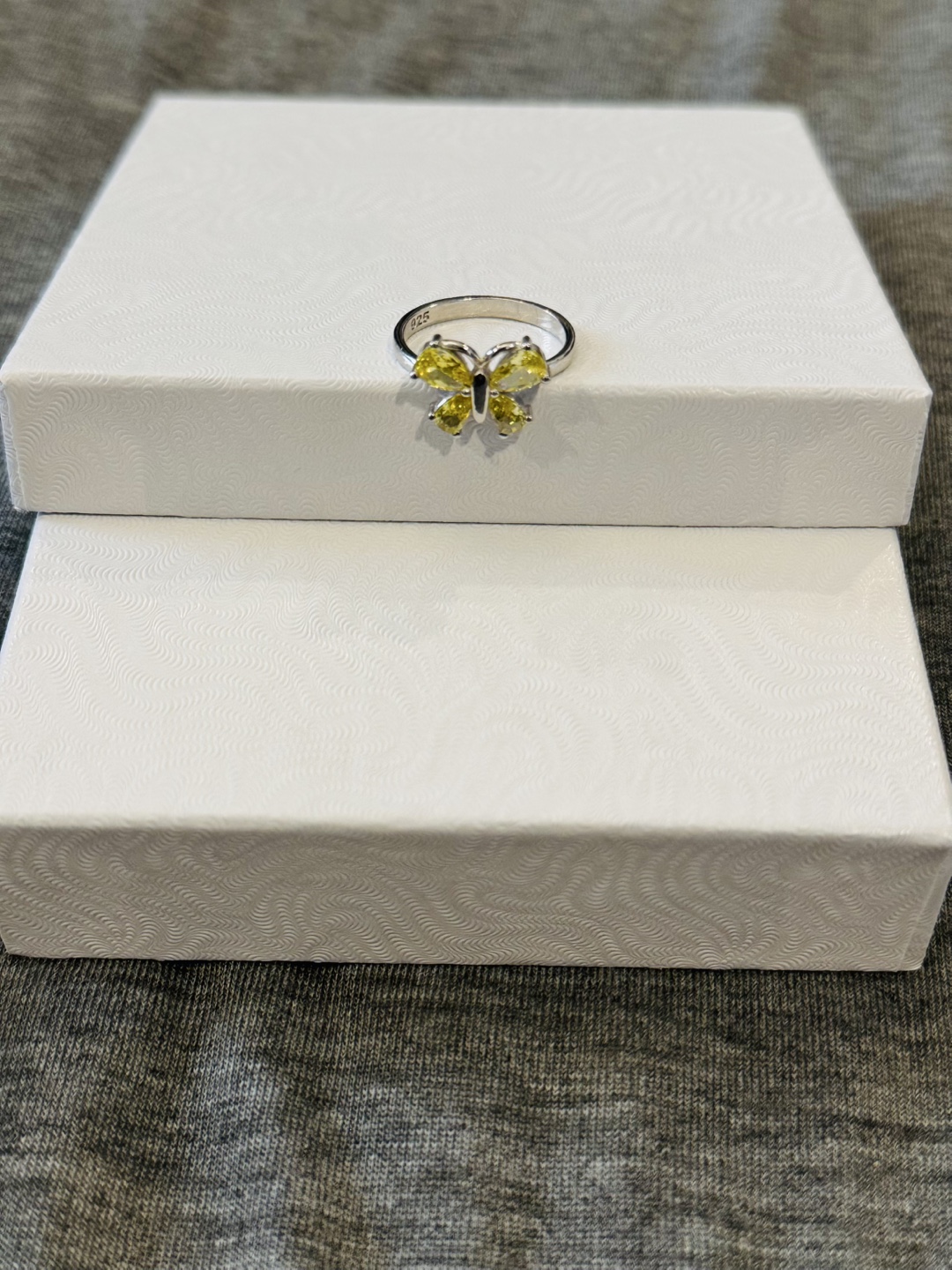 925 silver Butterfly Ring with Yellow citrus Stones
