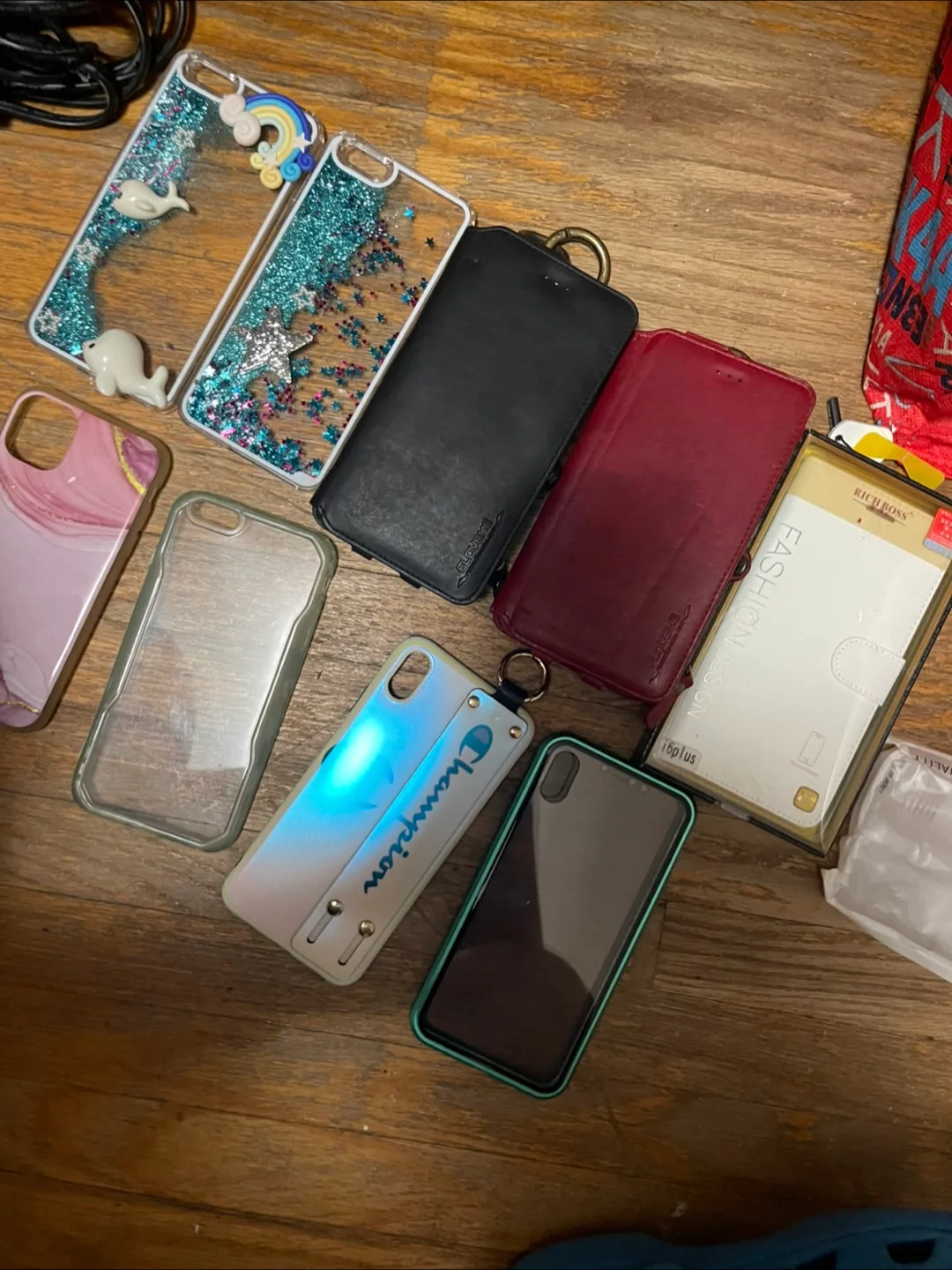 iPhone Cases image indicator(2)