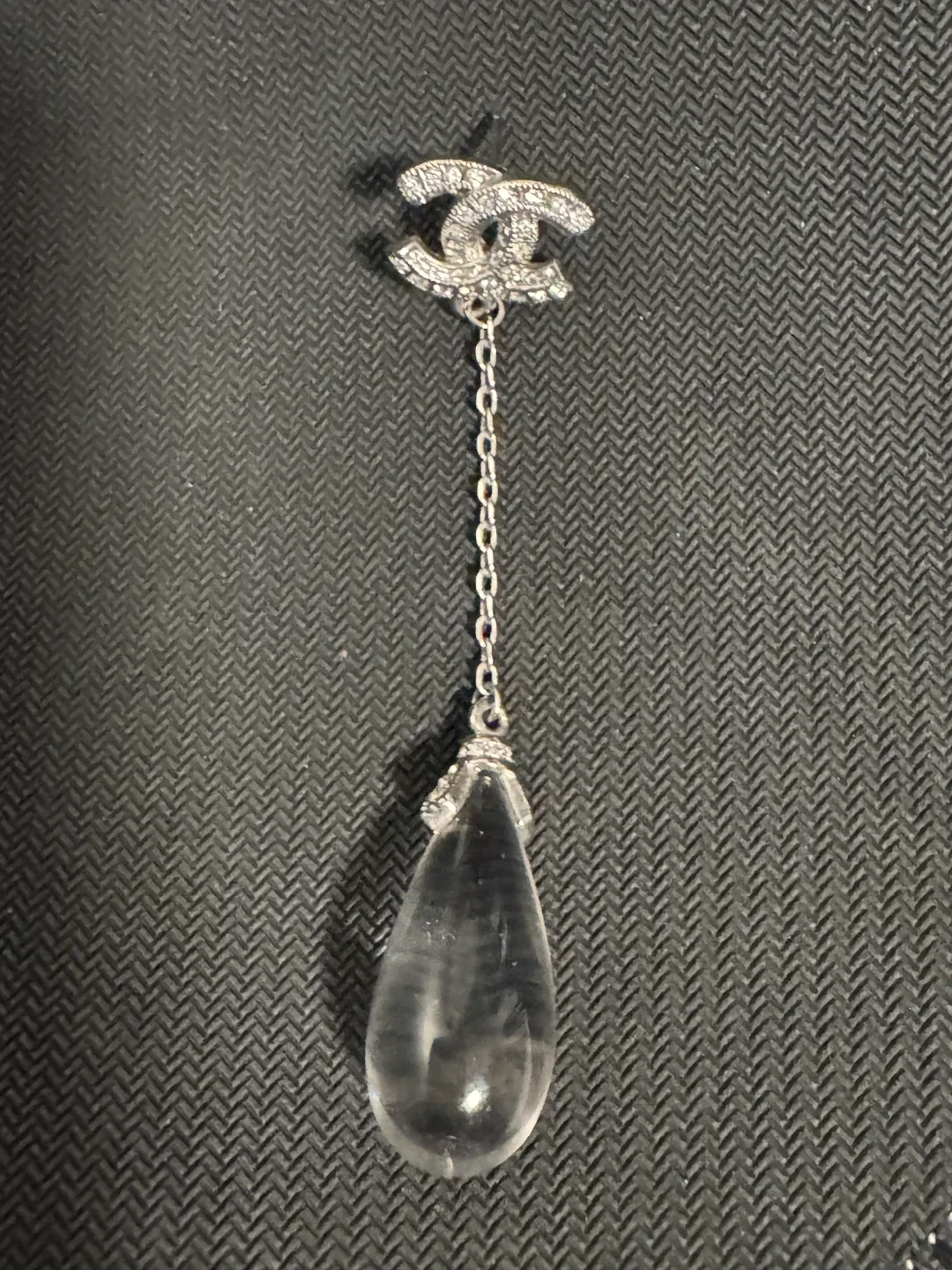 One Chanel Dangle Drop Earring image indicator(3)